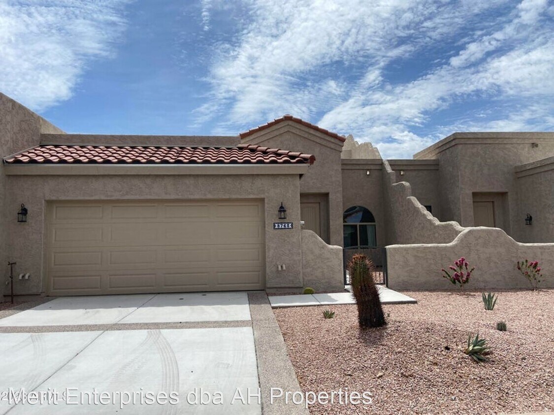 Primary Photo - 2 br, 2 bath House - 8763 E GREENVIEW DR