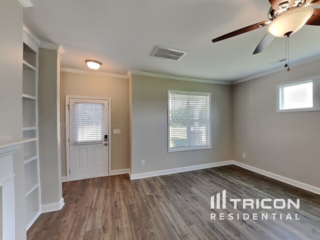Foto del edificio - 100 E Goodwin Chase Ln