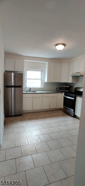 Primary Photo - 283 Leslie St