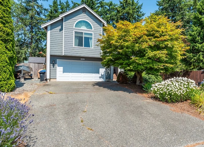 Building Photo - 1400 SW Islander Ln