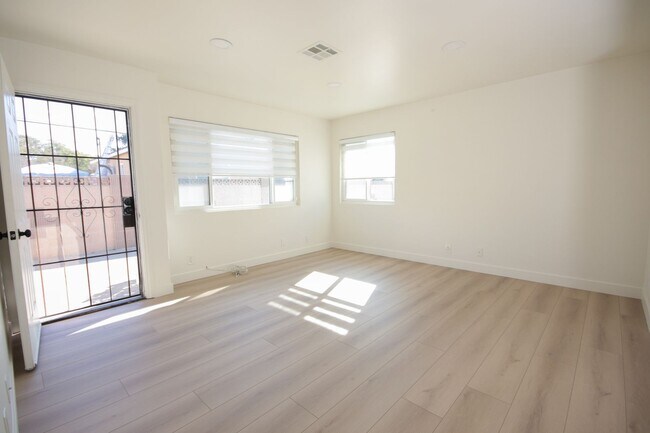 Foto del edificio - 8219 19th St