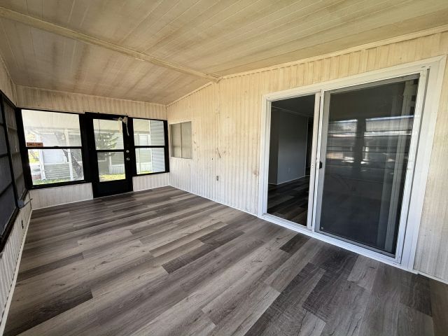 Building Photo - 2850 New Tampa Hwy
