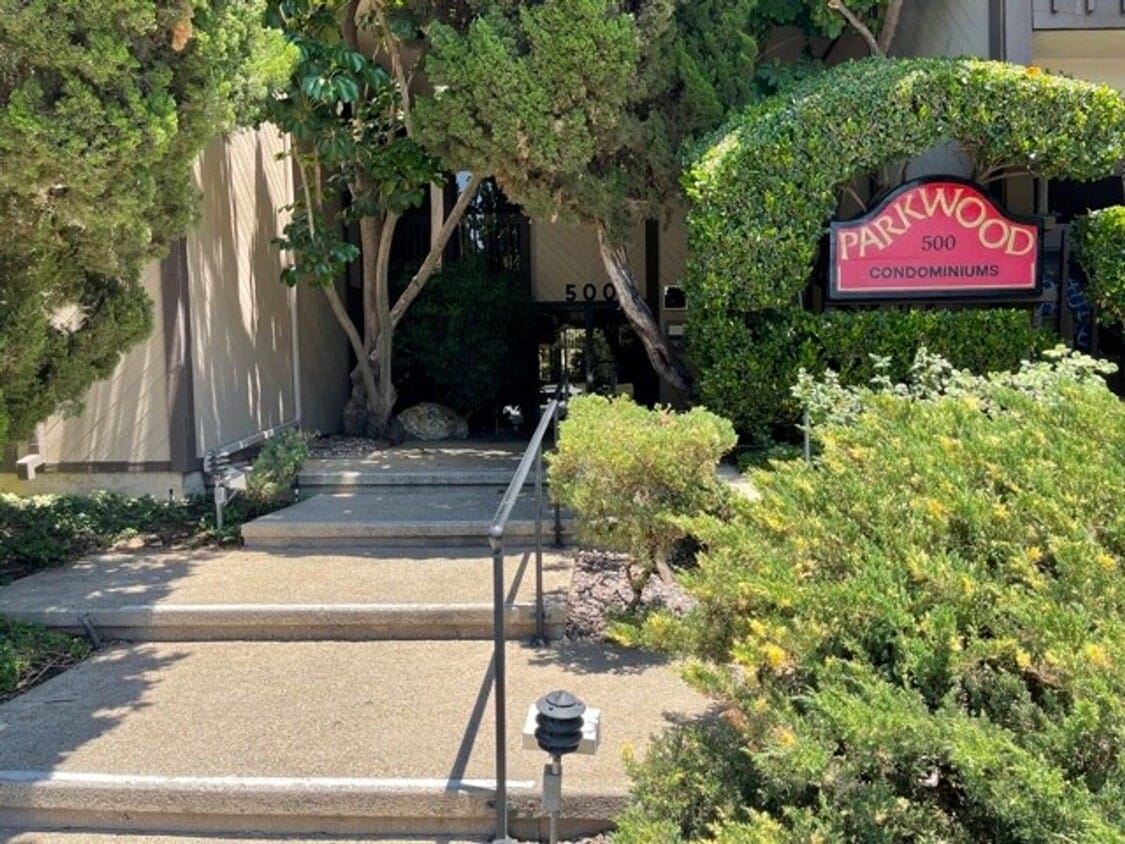 Primary Photo - Parkwood Condo for Lease in Pasadena