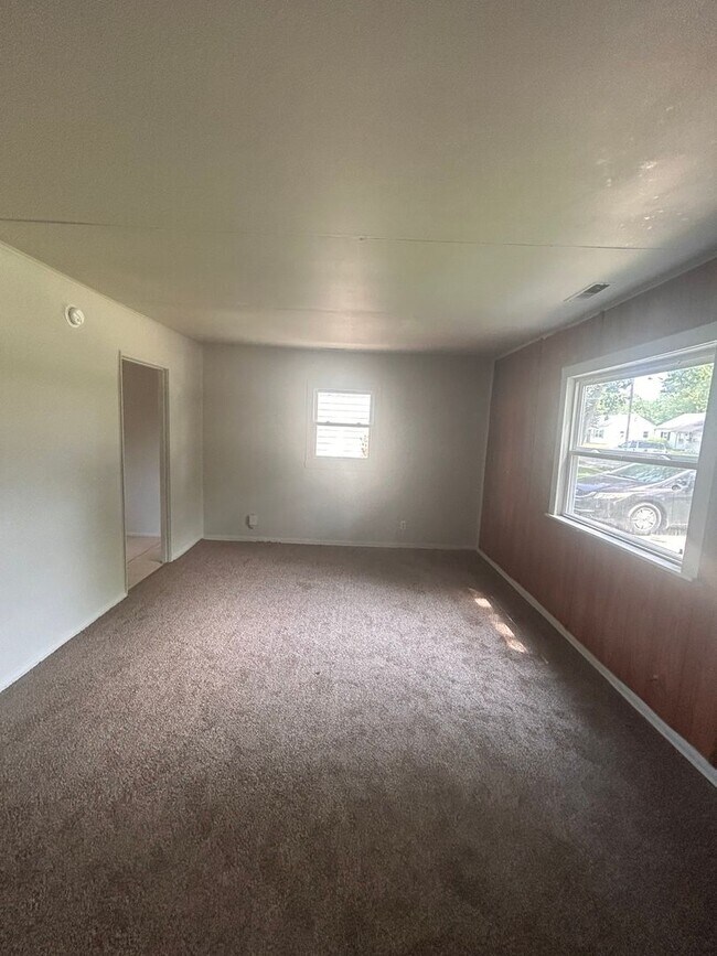 Foto del edificio - 5022 Bowser Ave