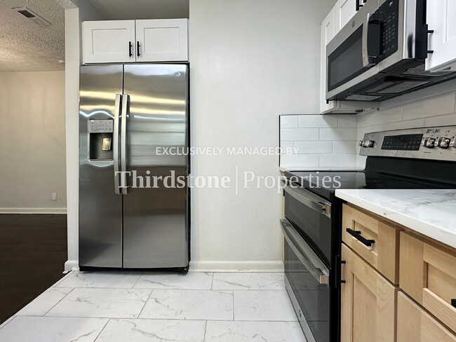 Building Photo - 1239 Glen Laura Rd