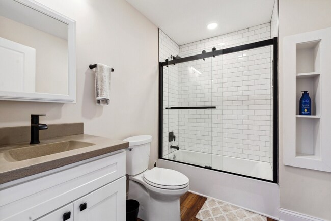 Building Photo - 312 Park Row