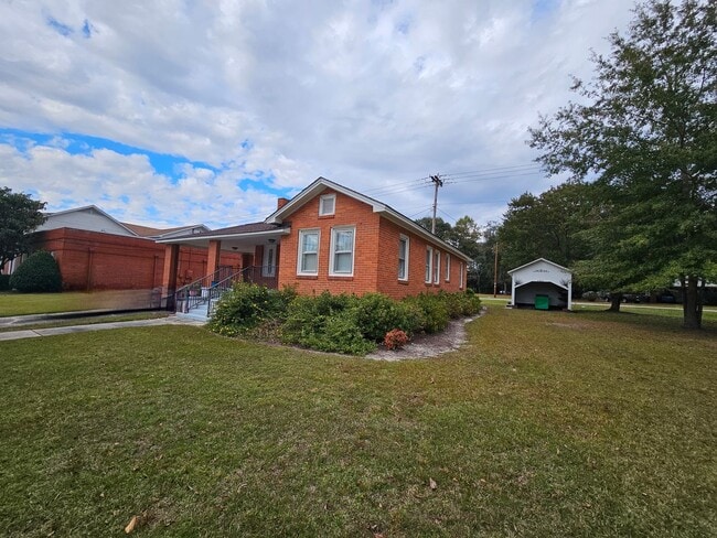 Photo - 3 BD / 2 BA Unfurnished House