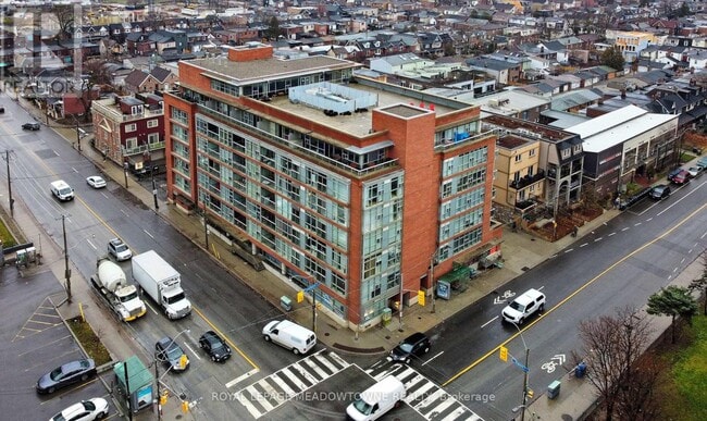 Building Photo - 1375 Dupont St