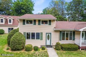 Foto principal - 77 Crescent Ave