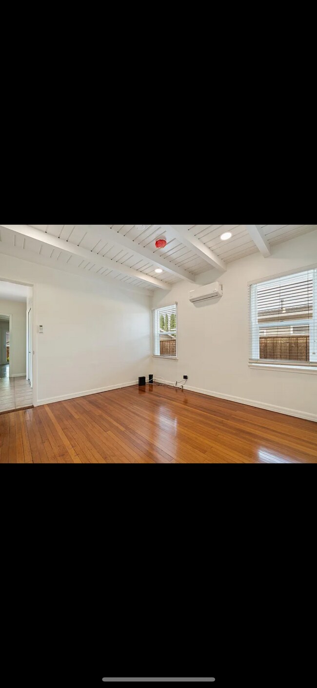 Foto del edificio - 4177 Baldwin Ave