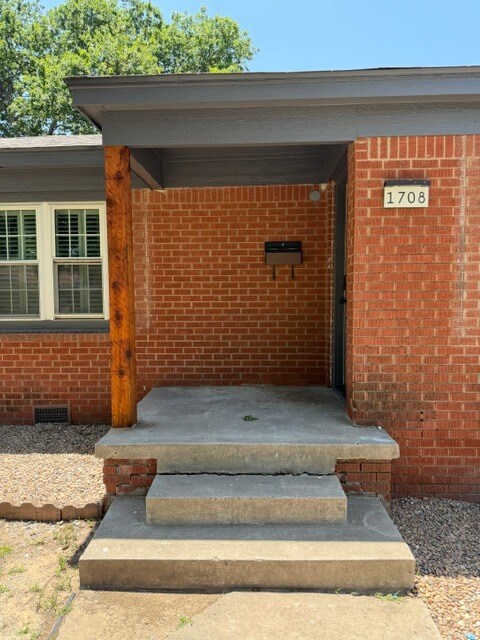Foto del edificio - 1708 Sheffield Rd