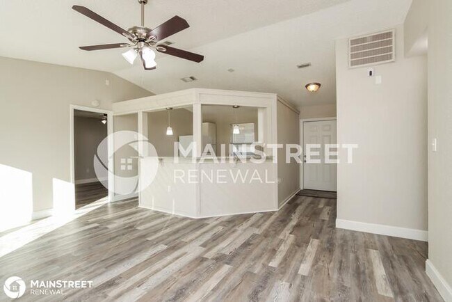 Foto del edificio - 1026 CAMDEN AVE NW, PALM BAY, FL 32907