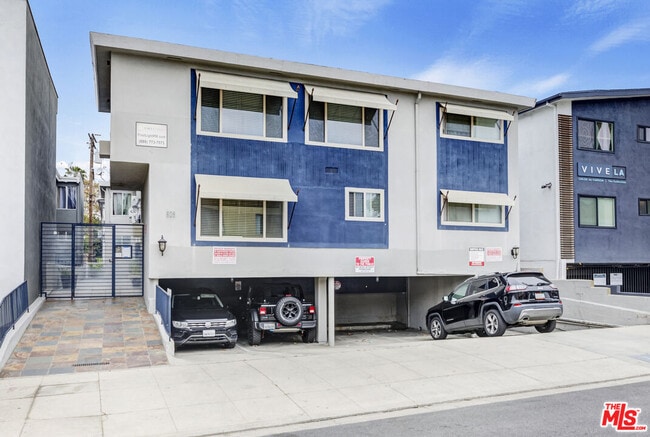 Foto del edificio - 925 N Curson Ave