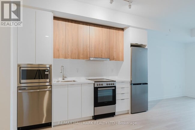 Building Photo - 9763 Markham Rd