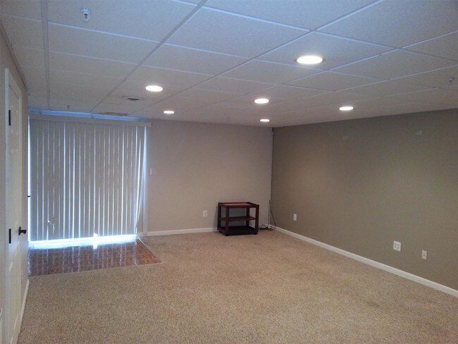 Building Photo - 37 Bellhurst Way