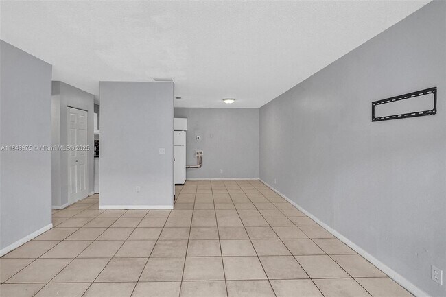 Foto del edificio - 5316 NW 24th Ct