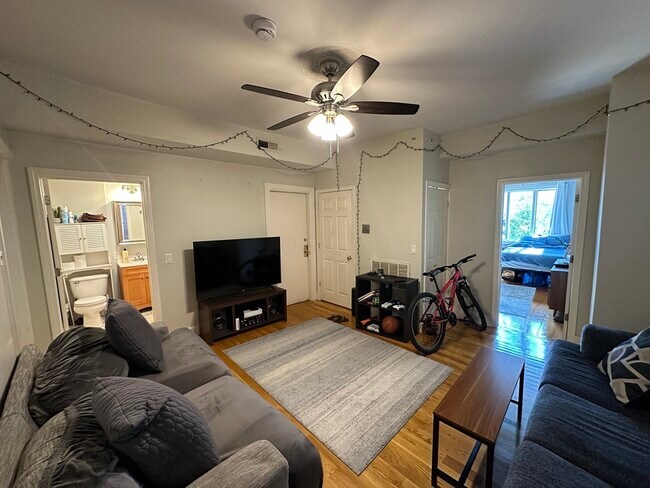 Foto del edificio - 602 Dorchester Ave