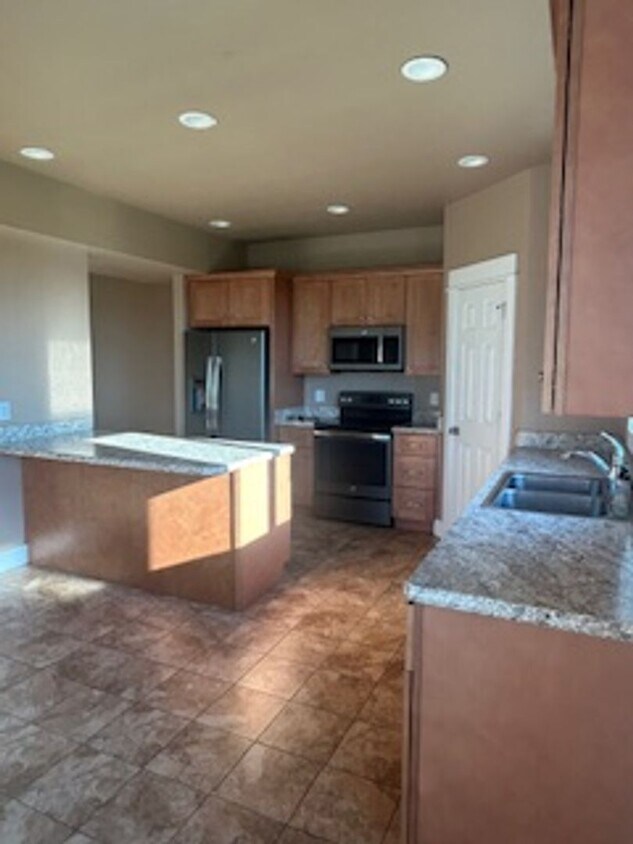 Primary Photo - Rare Horse Property in Billings Heights – ...