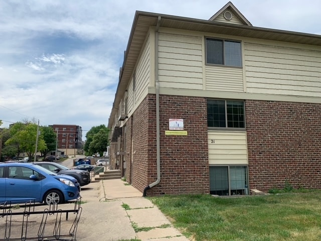 Primary Photo - 21 N Johnson St