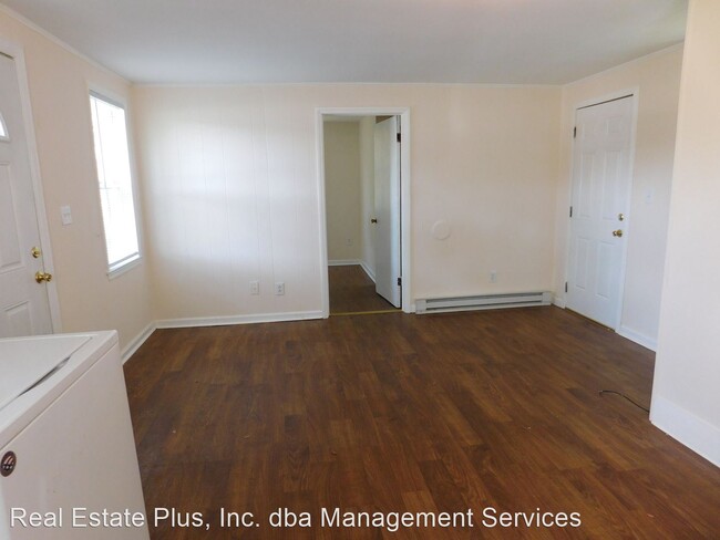 Foto del edificio - 1 br, 1 bath House - 2208 1/2 Spencer Avenue