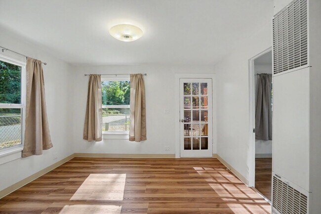 Foto del edificio - 30645 Fisher St