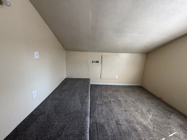 Foto del edificio - 2036 Margybeth Ave