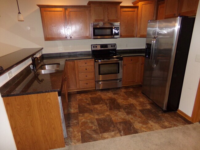 Foto del edificio - BCR Beautiful 2 level Townhome in NW Lincoln