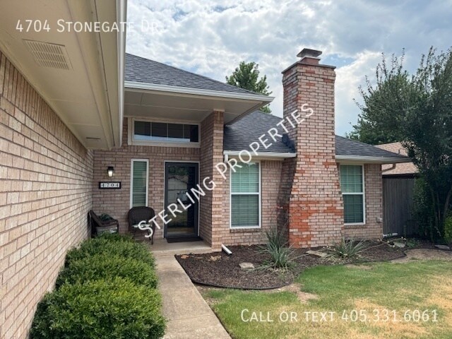 Foto del edificio - 4704 Stonegate Dr
