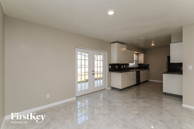 Building Photo - 1418 Stonehaven Way