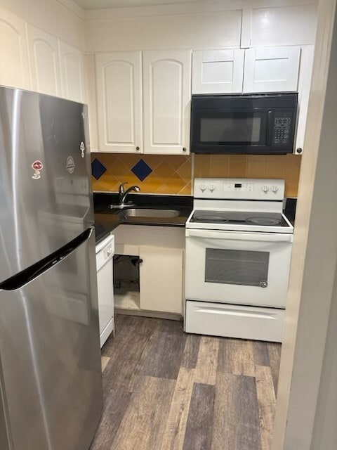 Kitchen - 1214 S Holgate St