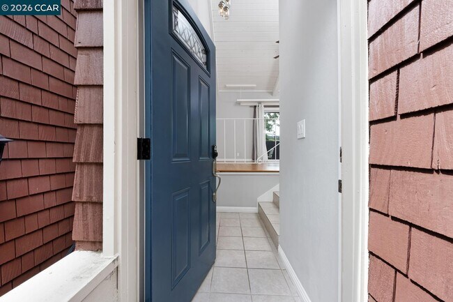 Foto del edificio - 238 Thistle Cir