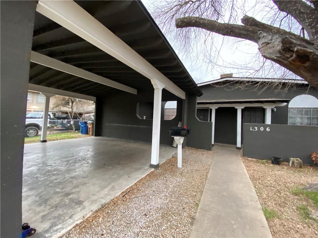 Building Photo - 1306 Radcliff Dr