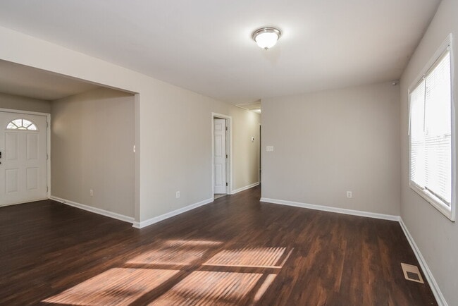 Building Photo - 5734 Amalfi Way