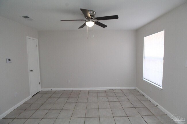 Building Photo - 1455 Acorn Ln