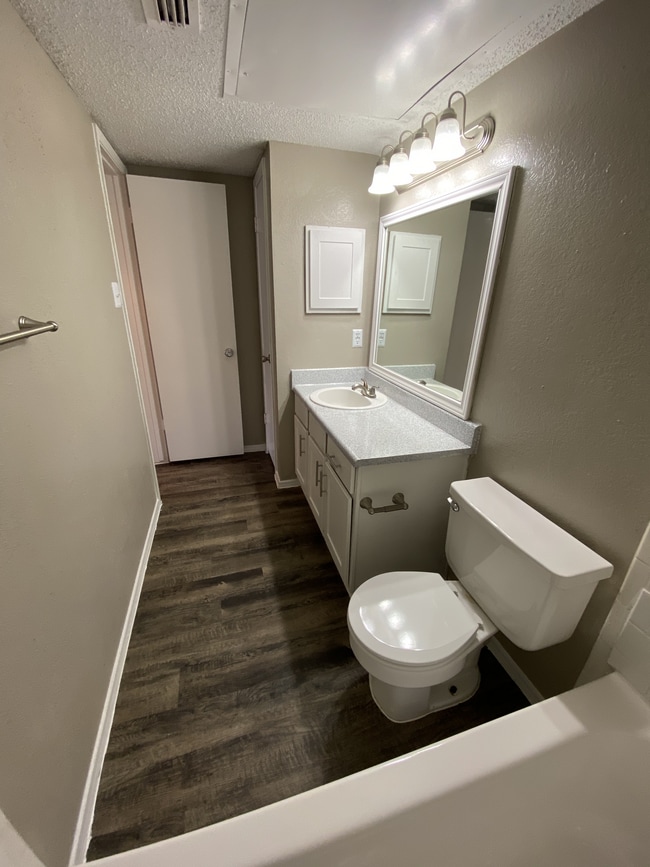 IMG_1982.jpg - Walnut Creek Apartments