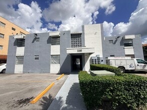 Building Photo - 1285 W 26th Pl