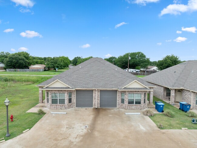Foto del edificio - 525 E Spring Valley Rd
