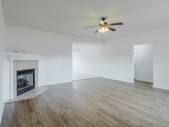 Foto del edificio - 2110 SE Atherton Cir