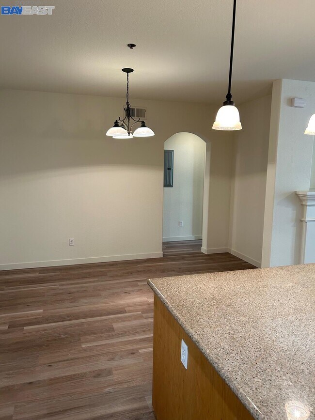 Building Photo - 4146 Clarinbridge Cir