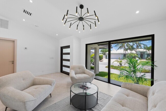 Foto del edificio - 1291 Bimini Ln