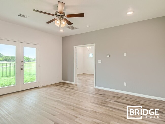 Building Photo - 7328 Parkside Place Dr., North Richland Hi...