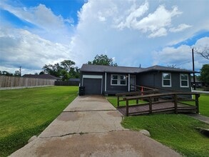 Building Photo - 8311 Vera Lou St
