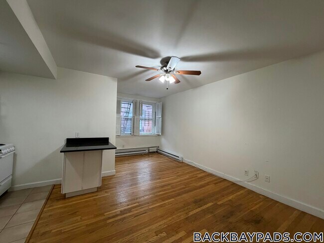 Foto del edificio - 529 Beacon St
