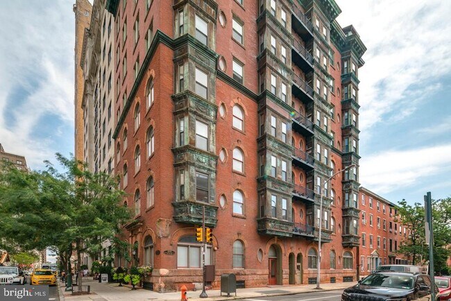 Building Photo - 1530-32 Spruce St