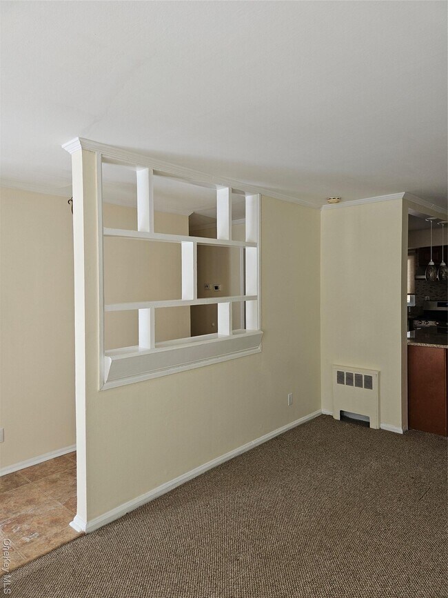 Foto del edificio - 102 Birchwood Park Dr