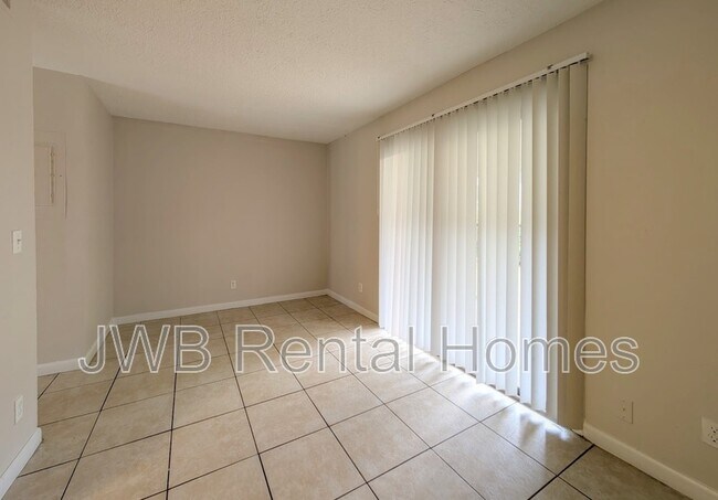 Foto del edificio - 2885 Yellow Pine Ct
