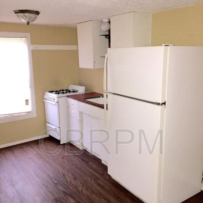 2405 27th St Unit Rear, Lubbock, TX 79411 Condo for Rent in Lubbock, TX