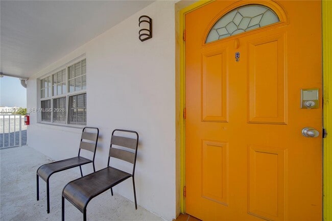 Foto del edificio - 2855 NE 30th St