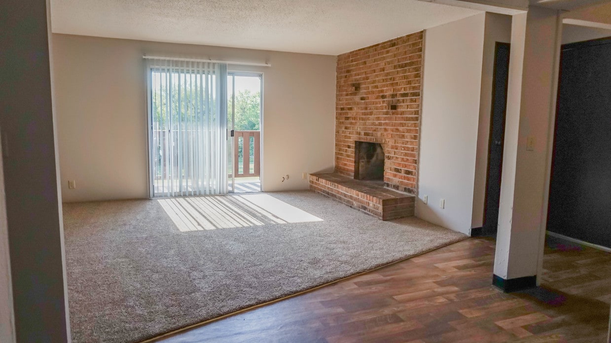 1BR 1 BA - Brickstone at Woodlawn LLC
