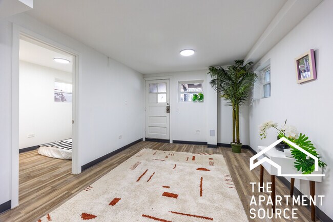 Foto del edificio - 1634 N Whipple St